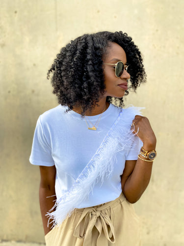 Feather Statement T-shirt - So Underdressed
